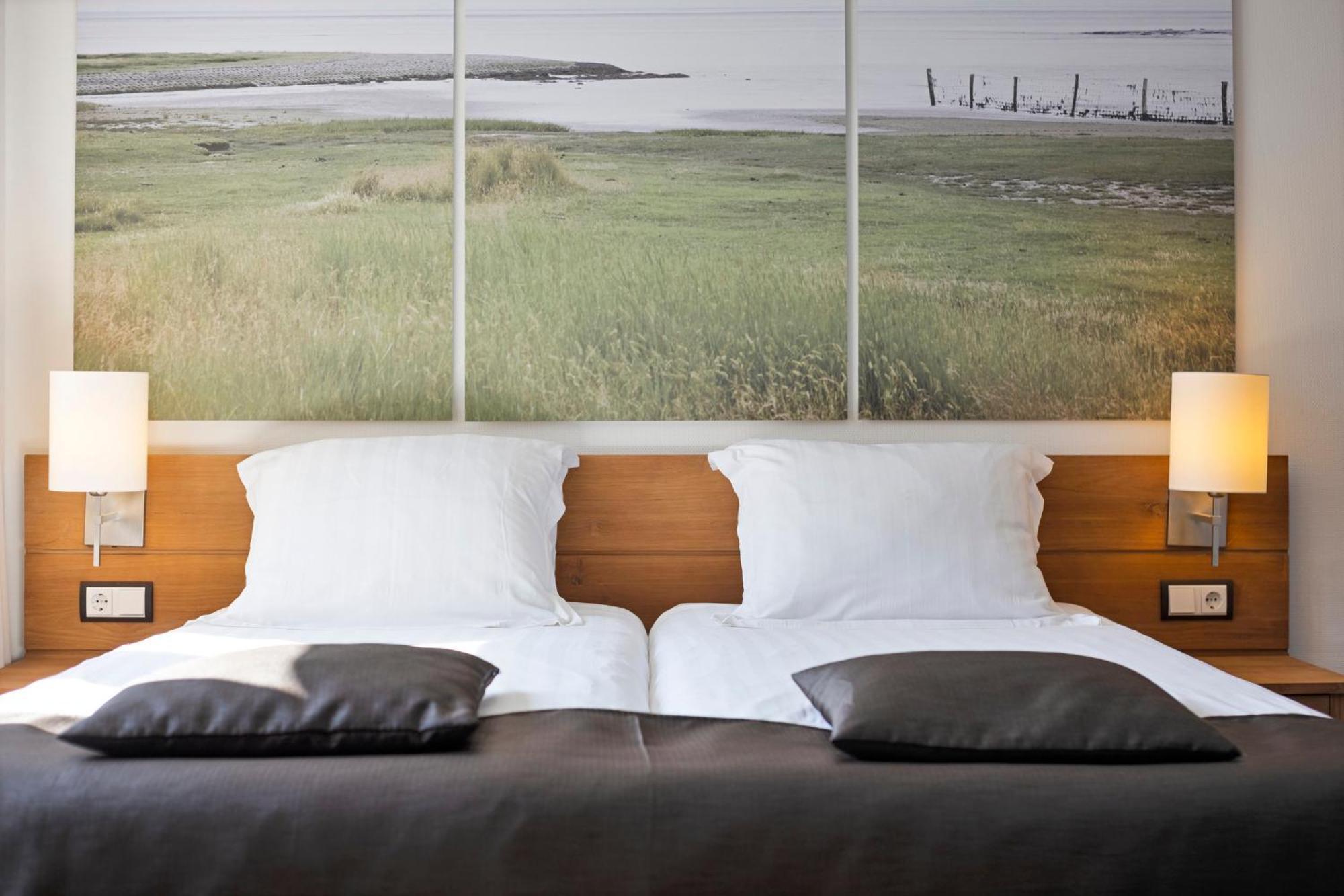 Hunzego Hotel Uithuizermeeden ภายนอก รูปภาพ