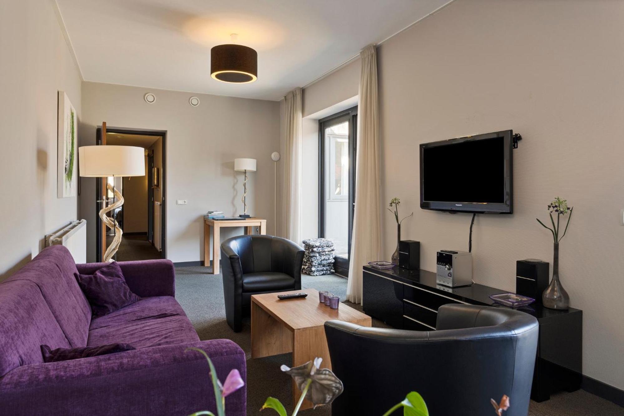 Hunzego Hotel Uithuizermeeden ภายนอก รูปภาพ